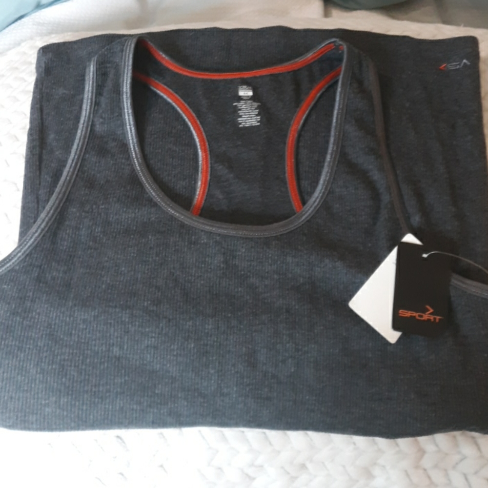VS - Picture 3 of 3